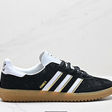 120_Adidas_Hand_2_ID2114