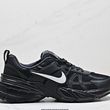 130_NIKE_V2K_RUN_HQ1582-001