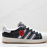 140_Korn_x_Adidas_originals_SUPERSTAR_IH1313