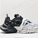 160_Adidas_XLG_RUNNER_DELUXE_JR9174_IDJGD062-QDZ