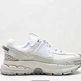 170_Nike_Zoom_Vomero_Roam_EVA_HV5951-100