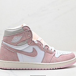 180_Nike_Air_Jordan_1_Retro_High_OG_AJ1555088_101