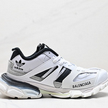260_Adidas_originals_x_Balenciaga_Track_Forum741106_W3CZ1_9050_IDZGD268-AZD