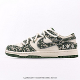 300_Nk_SB_Dunk_Low_-_SJ2068-309_14333474873006